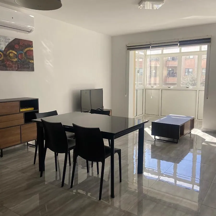 F7 Modern And Bright Apartment In Malta Msida