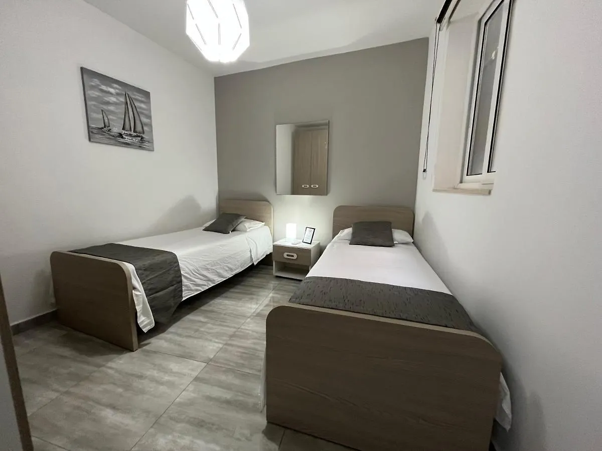 F7 Modern And Bright Apartment In Malta Msida